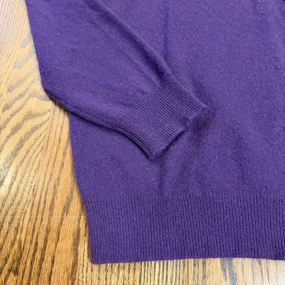 Club Room Estate Cashmere V-Neck Sweater 100% 2-Ply‎ Knit Size M Purple